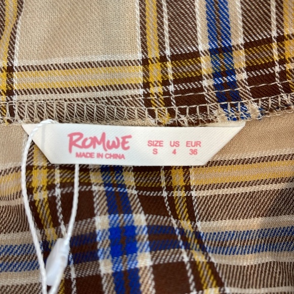 ROMWE tan/blue/gold plaid button down - Picture 4 of 5